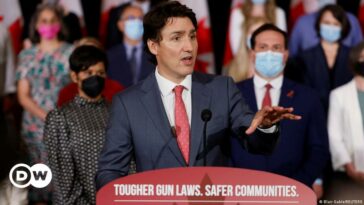 Canada announces new bill to freeze handgun sales