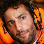 Daniel Ricciardo: Jenson Button says McLaren driver faces 'tricky situation' following Zak Brown criticism