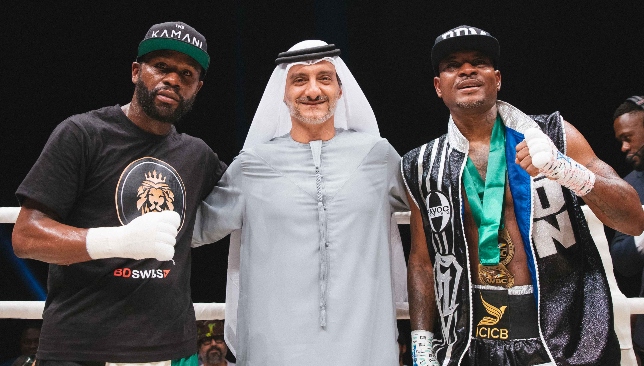 Floyd Mayweather and Anderson Silva shine in front of sold-out crowd at Abu Dhabi Boxing Unity Event  - Sport360 News