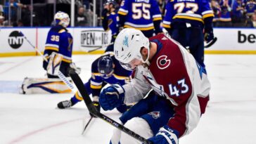 Helm's late goal stuns Blues, lifts Avs to West final