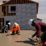 Homebuilder sentiment falls to 2-year low on declining demand and rising costs