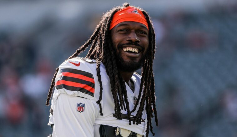 Jadeveon Clowney chose Browns to 'chase Super Bowl'