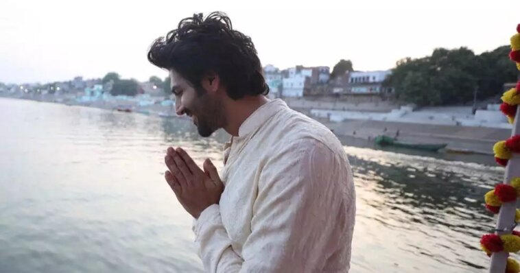 Kartik Aaryan visits Varanasi to fulfill his Mannat after Bhool Bhulaiyaa 2's success