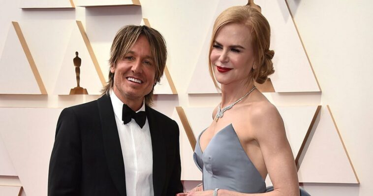 Nicole Kidman Adorably Crashes Keith Urban’s Las Vegas Concert