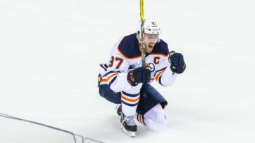 Oilers oust Flames in 5 on McDavid's OT winner