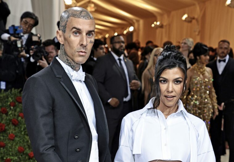 (Photos) Kourtney Kardashian & Travis Barker Tie The Knot In Italy!