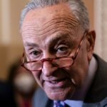 Schumer hará que senadores voten la legislación sobre armas tras la masacre de Uvalde