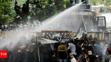 Sri Lanka police tear-gas students in fresh clashes