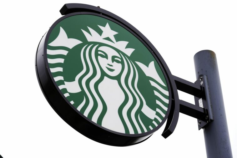 Starbucks leaving Russian market