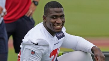 Dayo Odeleye during Texans rookie mini-camp