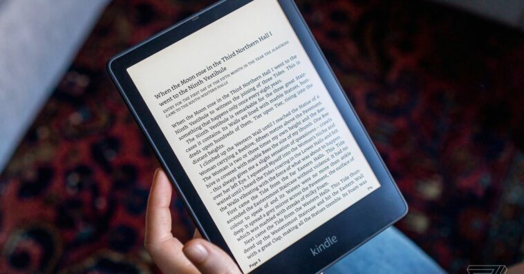 Amazon is closing down its Kindle store in China