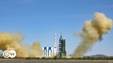 China: 3 astronauts blast off to complete space station assembly