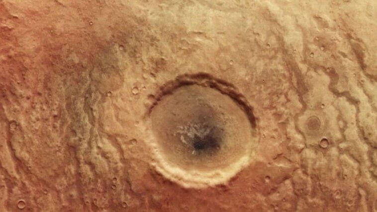 Fascinating image of Mars crater resembling human eye goes viral; Know all about it here