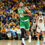 Horford, Celtics stun Warriors in Game 1