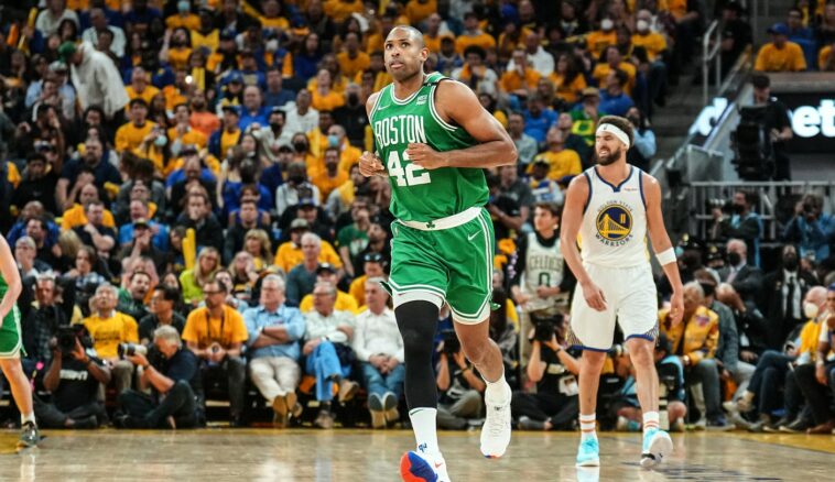 Horford, Celtics stun Warriors in Game 1