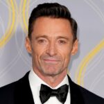 Hugh Jackman Announces 2nd COVID-19 Diagnosis After Tonys Performance