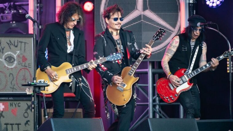 Johnny Depp Going on Tour With Hollywood Vampires