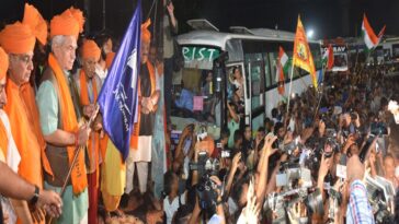 Lieutenant Governor Manoj Sinha flags off 1st batch of Amarnath pilgrims from Jammu