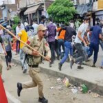 Kathua: Policemen lathi-charge people protesting against Centre