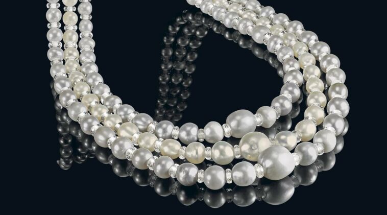 pearl necklace