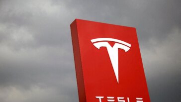 Tesla Sued by Former Employees Over Unethical Mass Layoffs, Seek Damage Worth 60-Day Notice Period