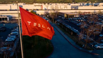 Tesla monitored its employees on Facebook with help of PR firm during 2017 union push