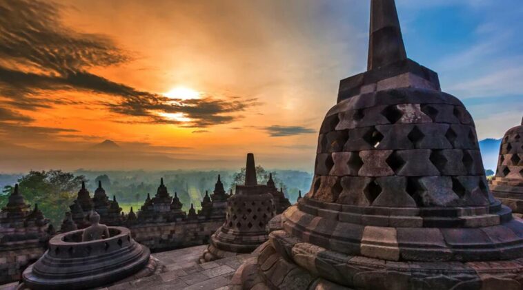 Visiting Borobudur, world’s largest Buddhist temple, to get more expensive; know more about the religious place