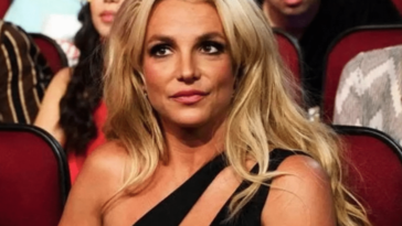 Britney Spears Got Behind The Wheel And Paralyzed The Lane, Left Without Gasoline