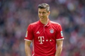 Chelsea handed boost in signing Robert Lewandowski