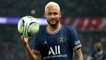 Chelsea on Neymar alert as PSG look to axe €222m Brazil star