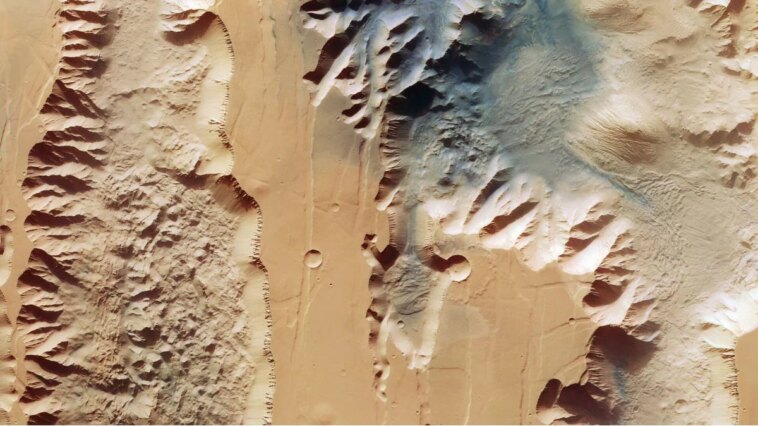 ESA’s Mars Express Shows Views of the Largest Canyon in Our Solar System