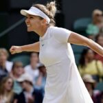 Halep cruises into quarterfinals; Tan's run ends