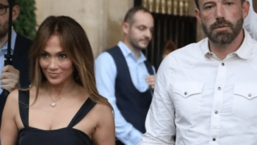 In Paris Romantic Honeymoon Of Ben Affleck And Jennifer Lopez