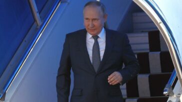 Is Putin’s health deteriorating? Video of president’s limp arm sparks rumours