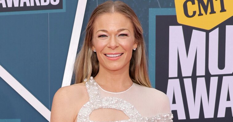 LeAnn Rimes Reflects on "Dark" Time Period Before Seeking Treatment in 2012 - E! Online