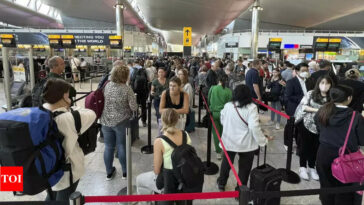 London's Heathrow caps passengers at 100,000 a day