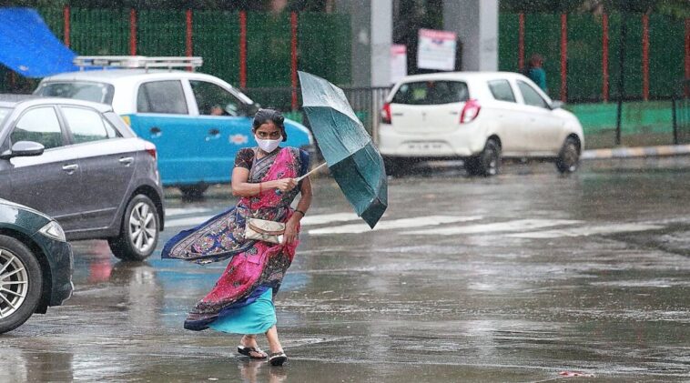 Moderate rain in Mumbai & suburbs; IMD predicts more showers