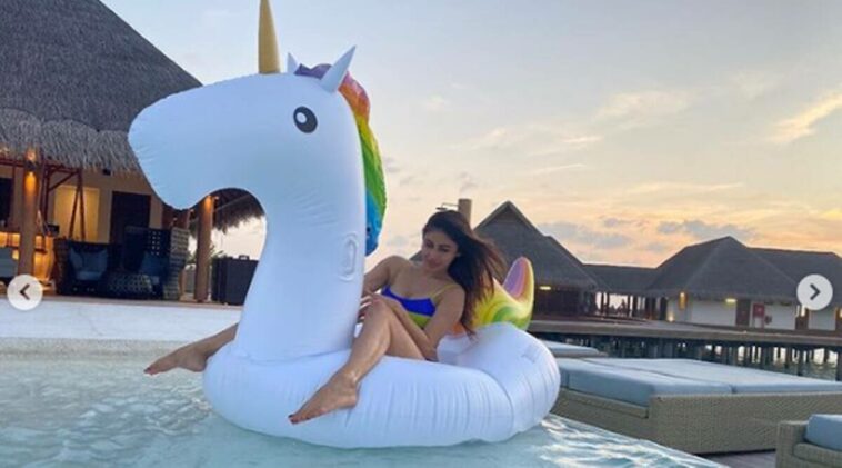 Mouni Roy, Mouni Roy, news, Mouni Roy fashion, Mouni Roy bikini, Mouni Roy Maldives, Mouni Roy travelling, indian express news