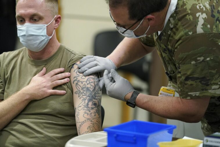 No pay for Guard, Reserve troops who refuse COVID-19 vaccine, Army says