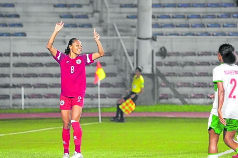 SARINA BOLDEN Top PH striker