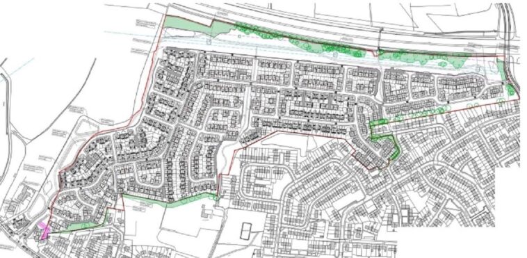 Plans for 685 homes on former golf course get go-ahead