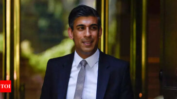 Rishi Sunak tops new UK PM vote as only 4 remain in race