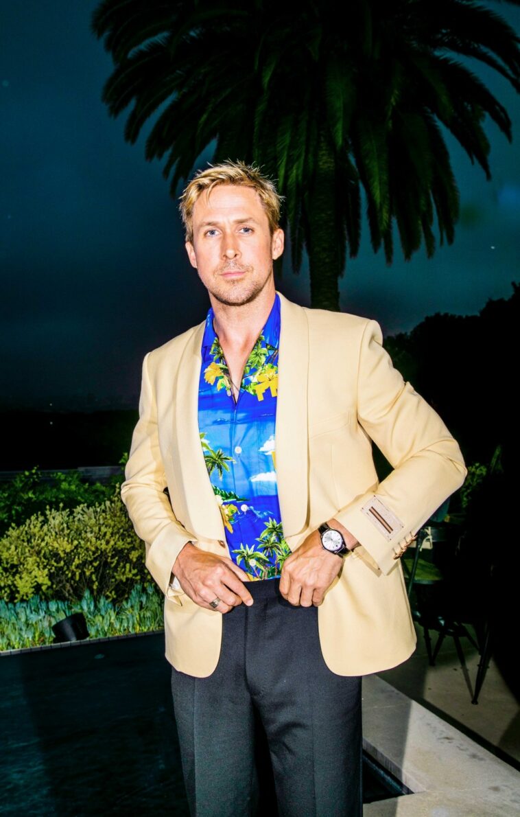 Ryan Gosling on Being a ‘Blue Collar Bond’ in Netflix Spy Thriller ‘The Gray Man’