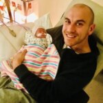 News Picture: Snuggling With Dad: Fathers' Contact Can Help Preemies Thrive