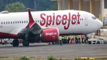 The Delhi-bound SpiceJet airplane following its emergency landing after it caught fire mid-air, at Jai Prakash Narayan Airport, in Patna (Photo: PTI)