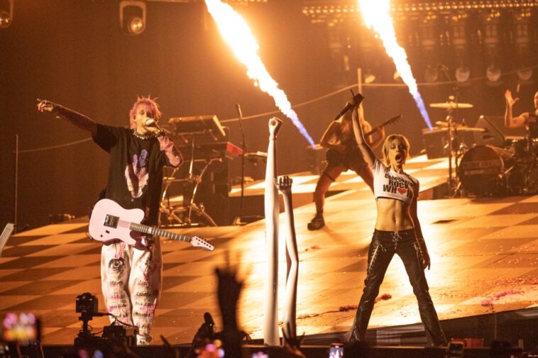 Travis Barker, Halsey and Lil Wayne Join Machine Gun Kelly Onstage for Los Angeles Concert