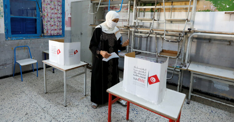 Tunisians Vote on Constitution That Could Threaten Their Democracy