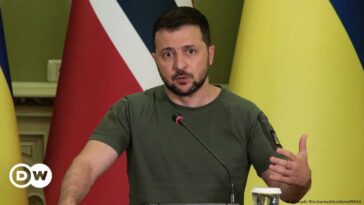 Ukraine: Zelenskyy calls for international aid to rebuild country — live updates