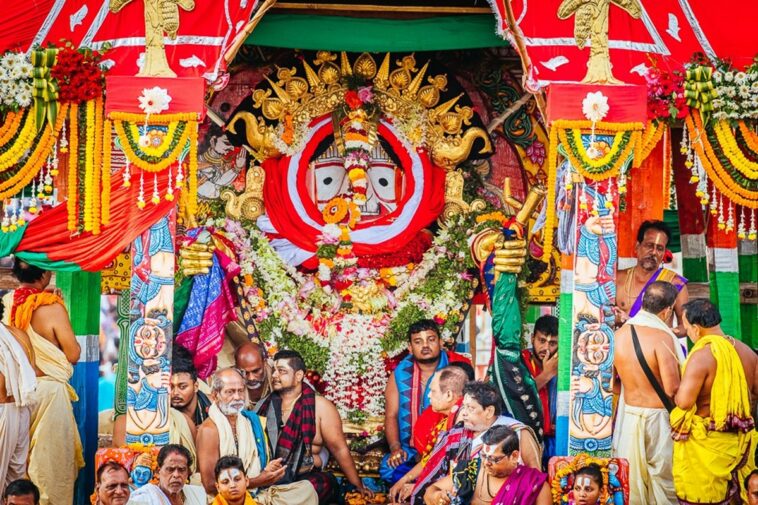 ‘Suna Bhesa’: Lakhs of devotees throng Puri for glimpse of Lord Jagannath in gold attire