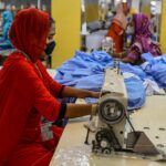 Bangladesh Plans Staggered Factory Holidays to Ease Power Crunch